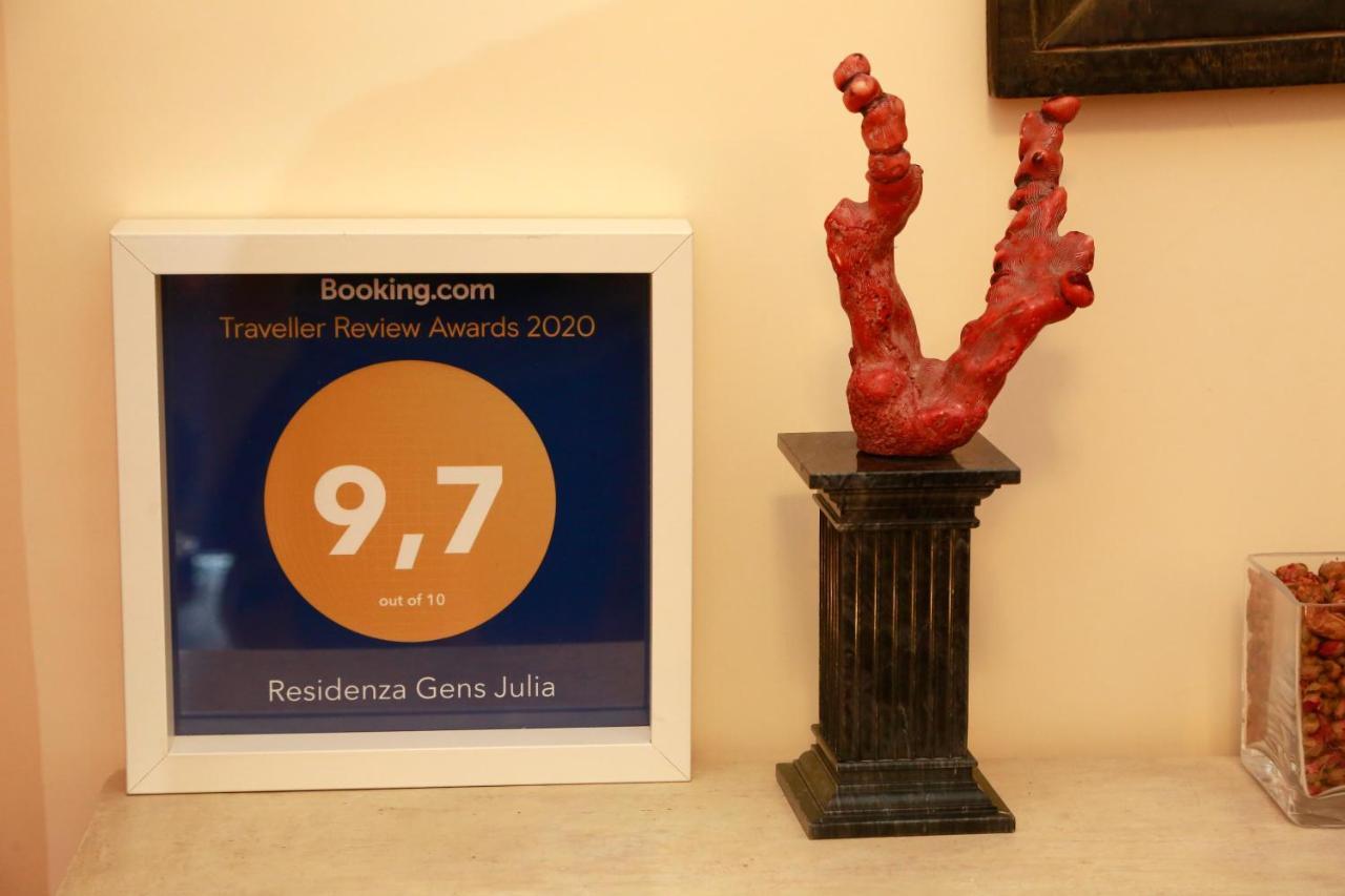 Residenza Gens Julia Bed & Breakfast โรม ภายนอก รูปภาพ